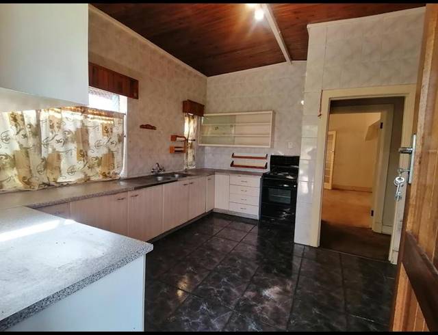 3 BEDROOM HOUSE FOR SALE IN DALVIEW